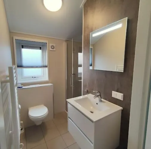 Semesterbostad Traumhaftes Am Veluwemeer, Bad Hoophuizen *